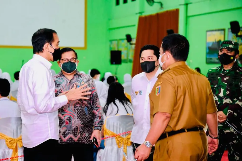 Kunker, Presiden Jokowi Tinjau Vaksinasi di Lampung