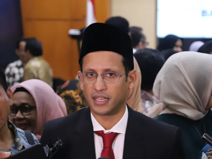 Persiapan Sekolah Tatap Muka, Presiden Targetkan Vaksin Tenaga Pendidikan Rampung di Bulan Juni