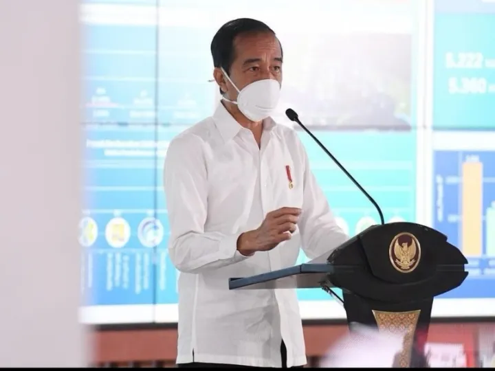 Presiden Tugaskan TNI-Polri Kawal Bantuan 1,2 T untuk PKL
