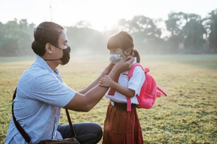 Sekolah Tatap Muka Dimulai, Ini Tips Pemakaian Masker Anak yang Benar