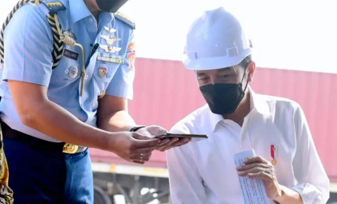 Sopir Kontainer Keluhkan Pungli, Presiden Langsung Telepon Kapolri