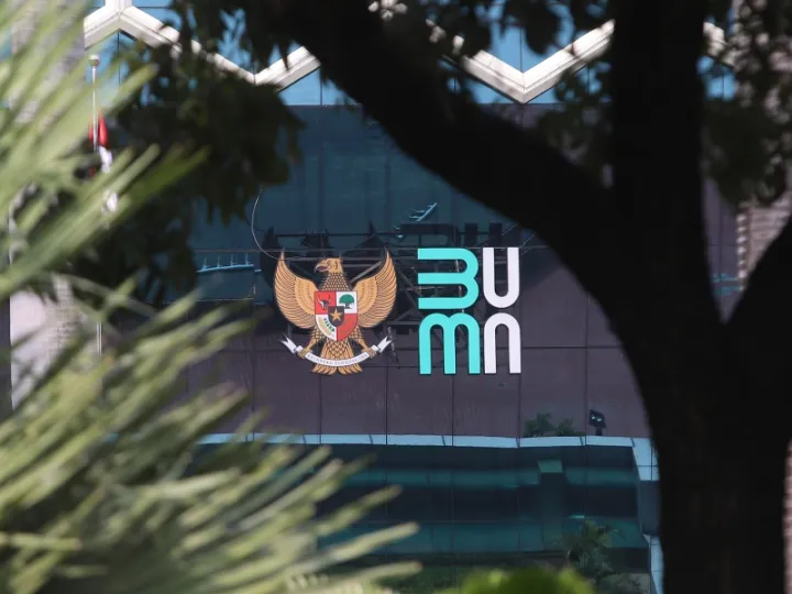 Tingkatkan Efisiensi, Presiden Lebur 3 Perusahaan BUMN